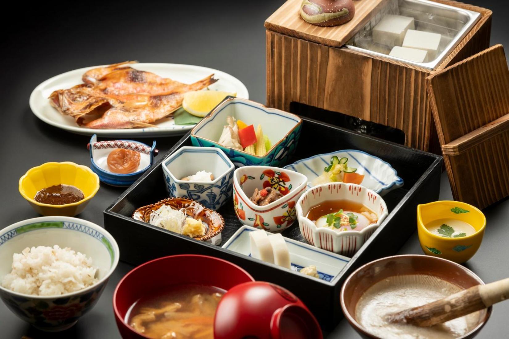松坂屋本店 旅館 4*